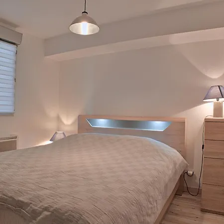 Recente Au Coeur Des Monts Du Cantal Apartment
