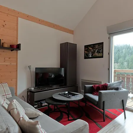 Recente Au Coeur Des Monts Du Cantal Apartment *